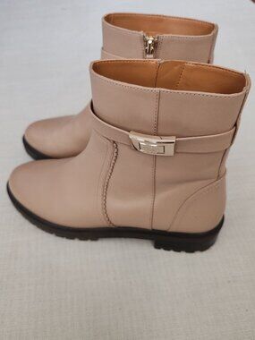 NWOT Kate Spade New York Dani Leather Lug Sole Booties - Scalloped Trim 9B